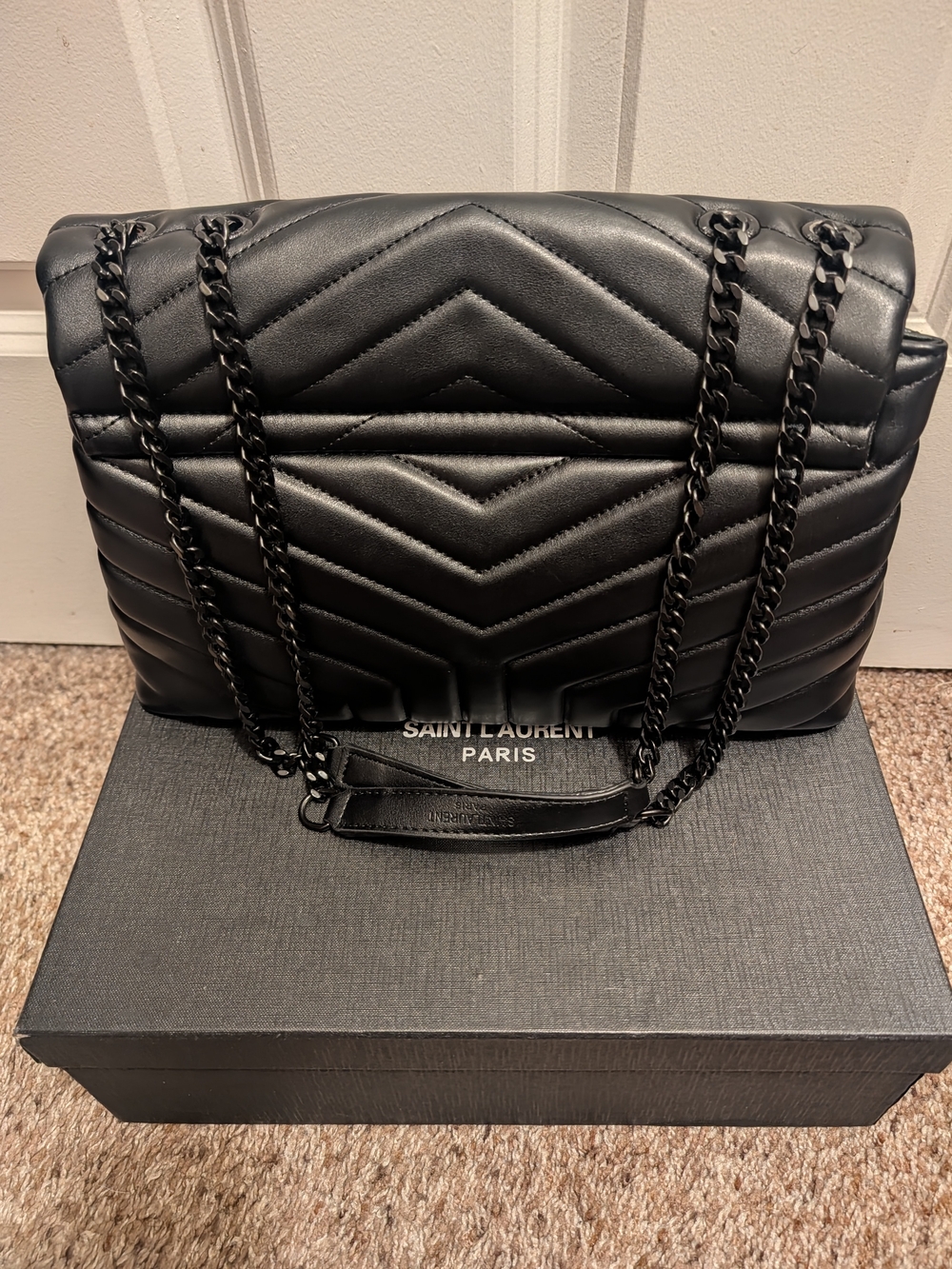 Yves Saint Laurent STYLE Leather Medium LouLou purse - Picture 2 of 3